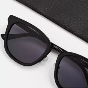 Quay Run Around Sunglasses